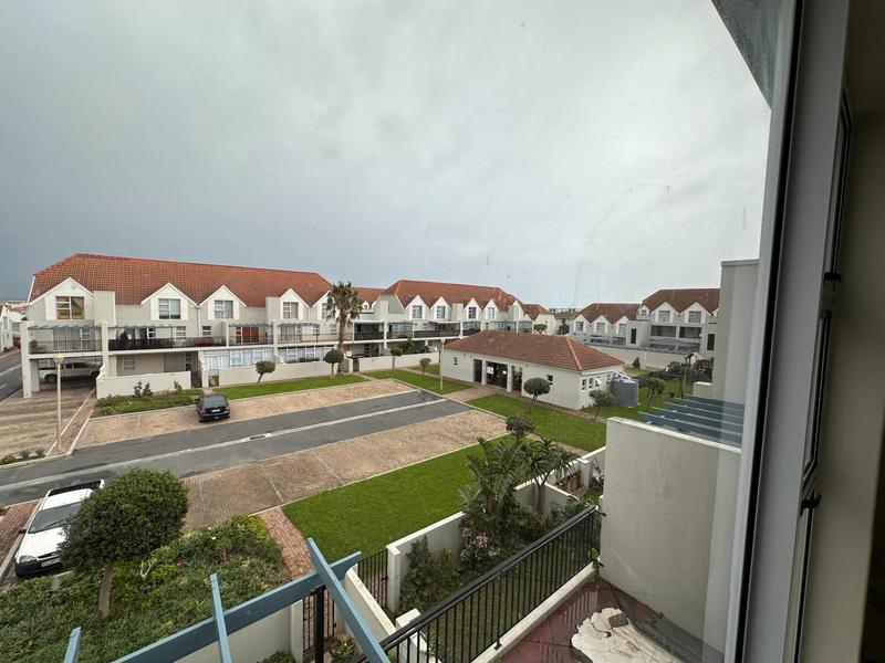 2 Bedroom Property for Sale in Gordons Bay Western Cape